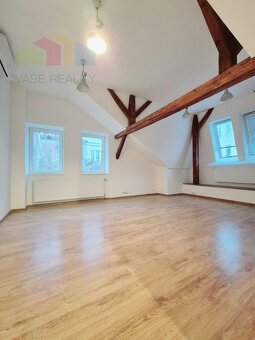 Na prenájom administratívny priestor, 111 m², Jakubovo nám., - 7