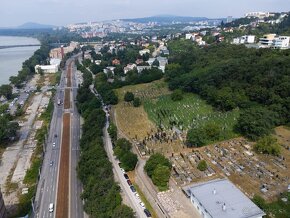 MIKELSSEN - Na predaj pozemok 1296 m2 pod Fialkovým údolím v - 7