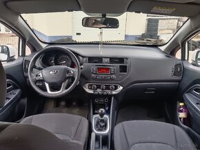 Kia Rio - 7