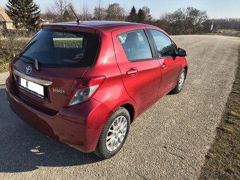 Toyota Yaris 1.33 VVT-i Active - 2012 - 7