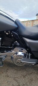 Harley Davidson Street glide - 7