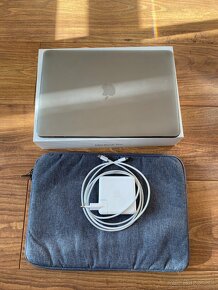 Apple MacBook Pro 13,3” touchbar 2018 - 7