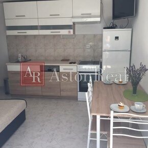 Priestranný apartmánový dom, 216m2, 3 apartmány, ostrov Vir, - 7