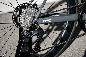 BMC TeamMachine SLR01, Shimano Di2 2x12 Disc, Elite - 7