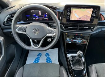 VW T-Roc R-Line 1,5TSi 110kW 7000km v záruke VW do 04/2019 - 7