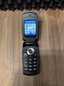 Samsung SGH-X680 vyklápačka (ročník 2006) - 7