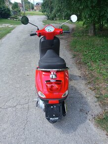 Piaggio Vespa LX2 50 - 7