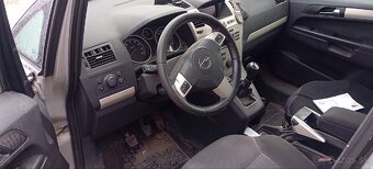 Opel Zafira 2.2 - 7