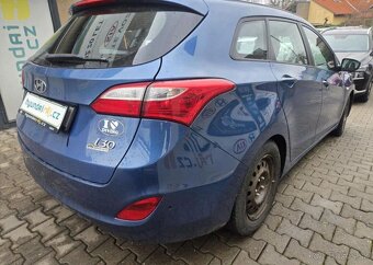 Hyundai i30 1.6-1MAJ.-PRAV.SERVIS-NÍZKÉ KM - 7