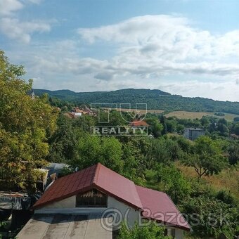 Znížená cena. Na predaj rodinný dom s obrovským... - 7