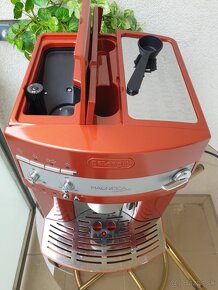 Predám elegantný kávovar Delonghi. - 7