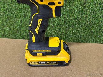 DeWALT DCD708 vŕtací skrutkovač - 7