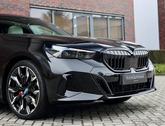 BMW NEW5 Touring 530e XDRIVE 220KW Hybrid V Záruke - 7