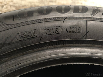 205/60 R16 Zimné pneumatiky Goodyear Ultragrip 2 kusy - 7