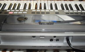 Yamaha PSR E443 - 7