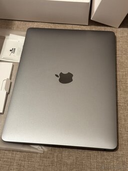 Apple Macbook air M1 8/256 - Nepouživaný s blokom - 7