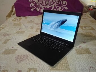 Dell. Intel i5. 17,3 HD+. 256 GB SSD.8GB. nVidia 2+4GB. - 7