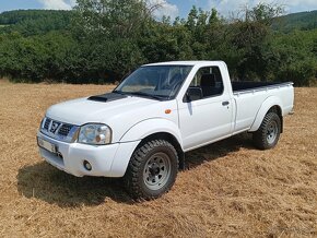 Nissan Navara 2,5 TDi 4x4 - 7