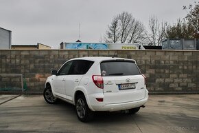 Toyota RAV4 2.2l D-CAT 150 Premium Navi A/T - 7