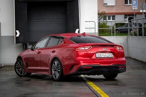 Kia Stinger GT line 4x4 - 7