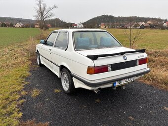 BMW 320 e21 - 7