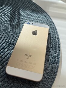 iPhone SE Gold 32GB - 7