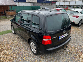 VW Touran 2.0 TDI diesel, 103kW, MT/6, rok:04.2005. - 7