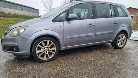 Rozpredam opel zafira b 1.9 88kw - 7