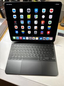 Apple 13" iPad Pro M4 256 Go, Wi-Fi + 5G LTE - 7