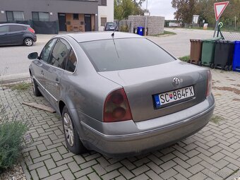 Predám nepojazdné auto Volkswagen Passat TDi - 7