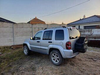 Jeep liberty kj 2006 2.8 - 7