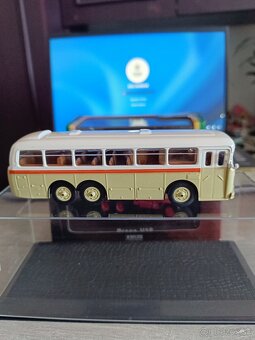 MODELY 1:72 AUTOBUS+V3S - 7