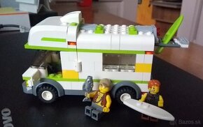 2x lego - karavan a polícia, + trojica figúrok - 7