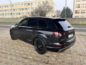 AUDI SQ7 4.0TDI - 7