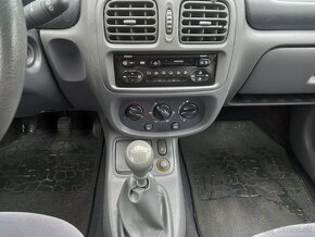 Predam Renault clio 1.2 benzín kw 43 r.v 2000 - 7