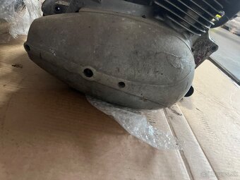 Prodam motor Jawa 250/353 a valec po Go. Nadrz - 7