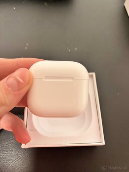 Apple AirPods 4 (ANC) - 7