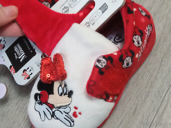 Mäkké teplé papučky Disney Minnie Mouse veľkosť 22 - 7