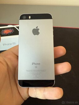 iPhone SE 2016 32GB - 7