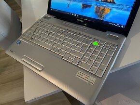 15.6"/Toshiba Notebook/i3/4GB RAM/320GB HDD/Intel HD Grafika - 7