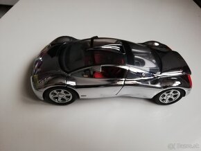 1:18  Audi Avus quattro  - Revell - 7