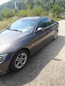 BMW 320XD COUPE 2011 - 7