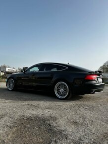 Audi A7 - 7