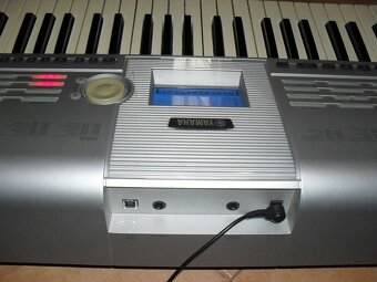 Yamaha Portable Grand DGX 205 (rozsah 6,5 oktávy) - 7