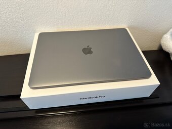 MacBook Pro 13" M2 2022 TOP STAV - 7