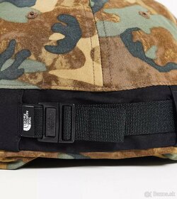 Siltovka The North Face  camo so slnecnou clonou - 7