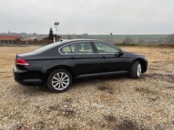 Volkswagen Passat 1.6 TDI 88kW Comfortline - 7