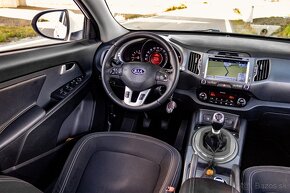 Kia Sportage 2,0 CRDi 4x4 100kW (ťažné, xenóny, navigácia) - 7