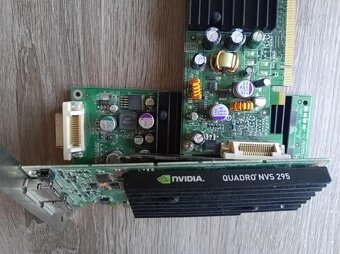 Asus GT710-SL-1GD5 + NVIDIA Quadro - 7