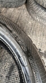 ❄️Zimné pneu 235/40 r19 - 7